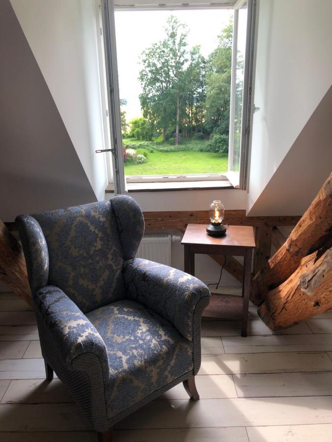 Schloss Lelkendorf Apartment Ulrichshusen Maisonette Fewo Mecklenburger Seenplatte Mit Dachterrasse Naehe Ostsee Екстер'єр фото